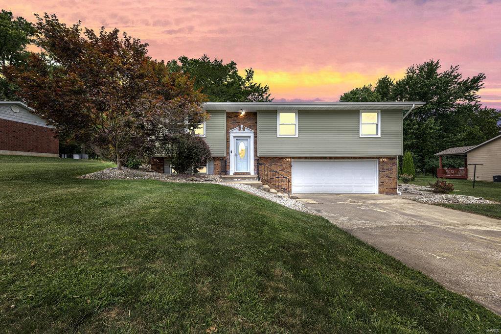 4 Bedroom, 1,782 sq. feet 111 Mark Trail Drive Glen Carbon, IL