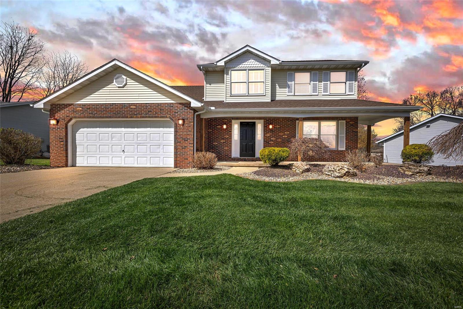 4 Bedroom, 2,238 sq. feet 1821 Partridge Place Edwardsville, IL