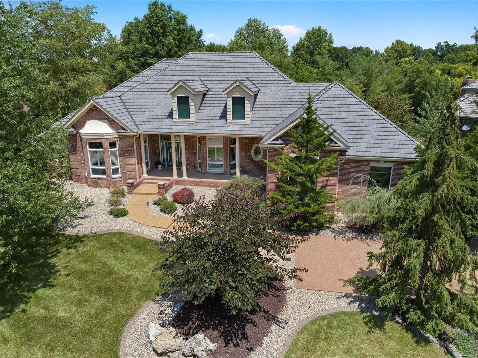 4 Bedroom, 4,940 sq. feet 107 Friars Lane Edwardsville, IL