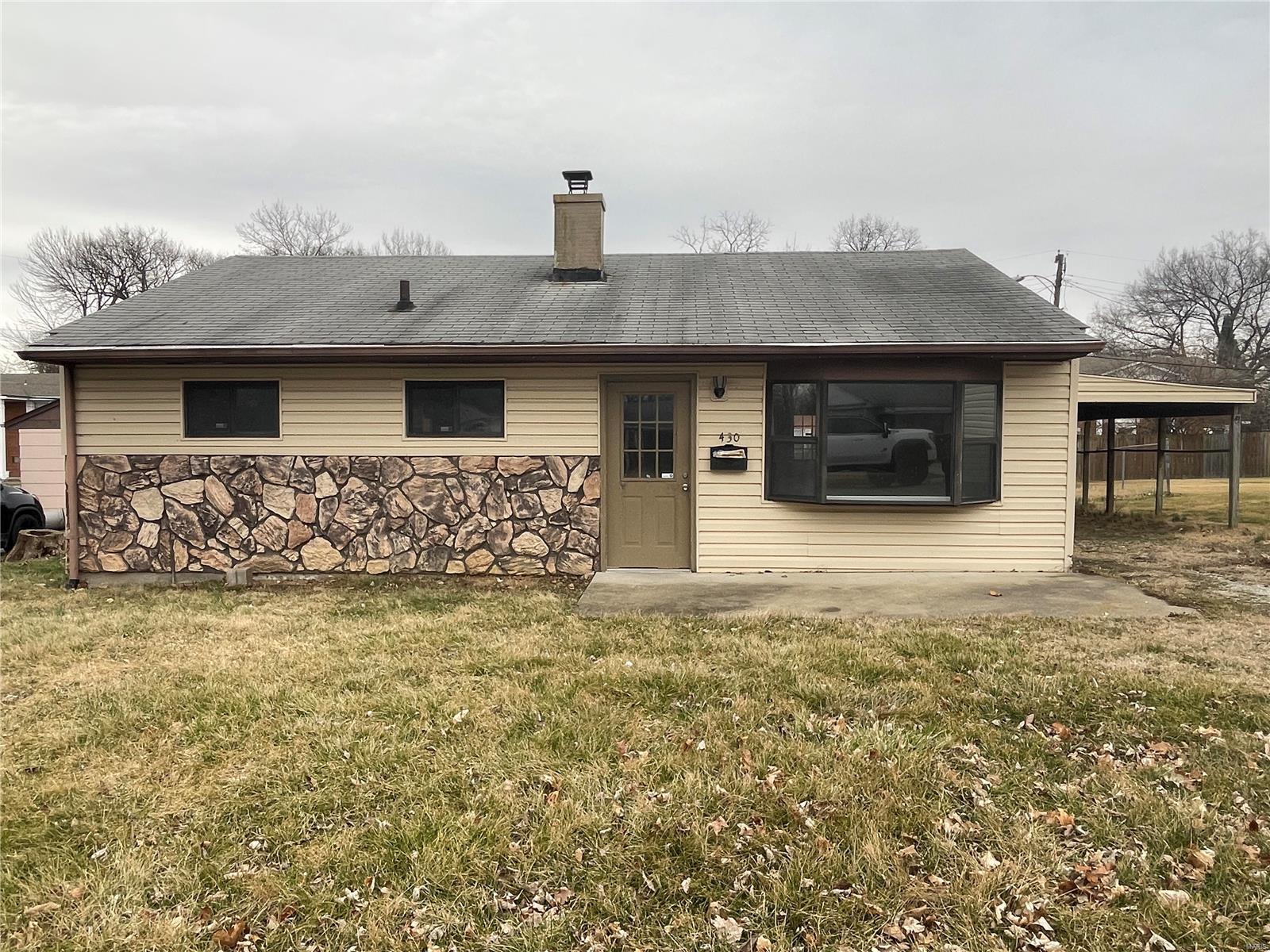 3 Bedroom, 864 sq. feet 430 39th Street Belleville, IL