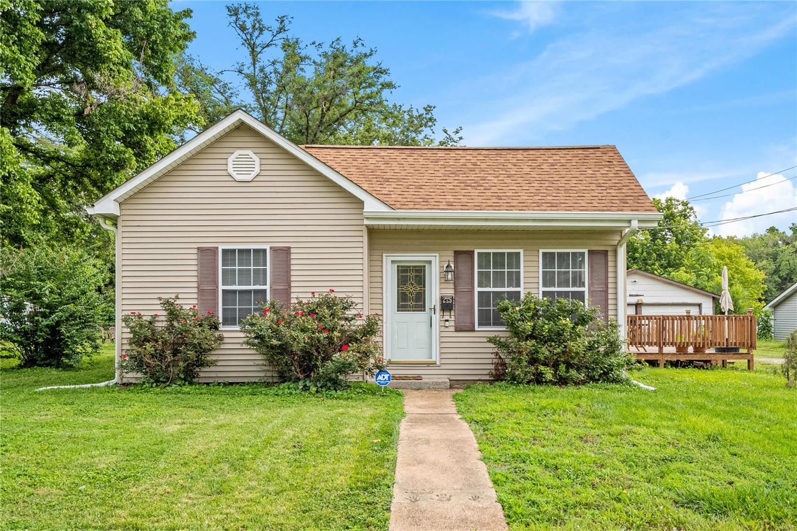 3 Bedroom, 1,248 sq. feet 225 3rd Street Cahokia Heights, IL