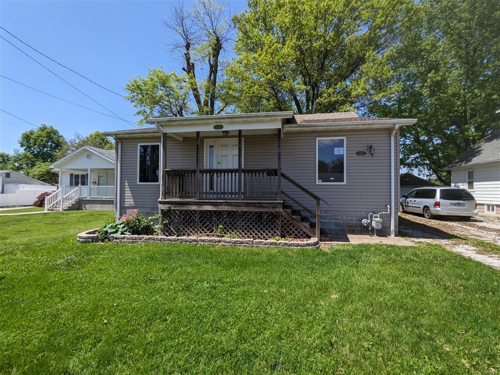 3 Bedroom, 1,200 sq. feet 428 Sheridan Street Bethalto, IL