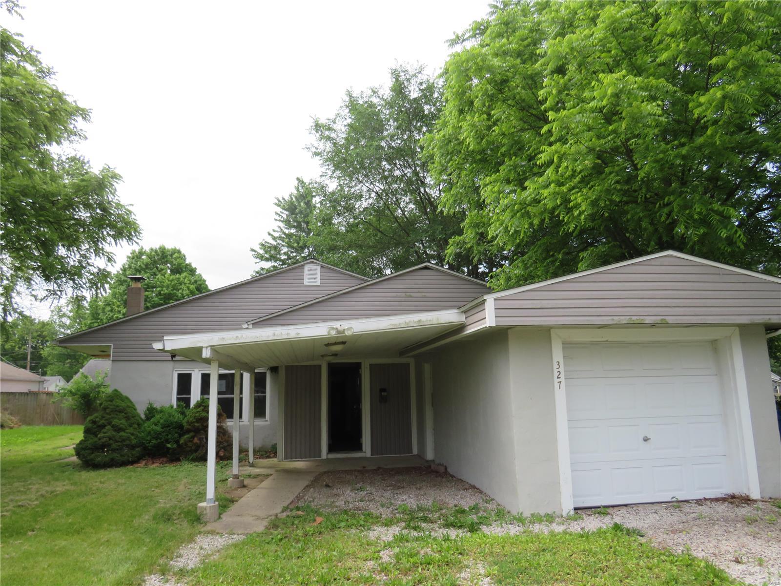 4 Bedroom,  327 Corbin Street Bethalto, IL