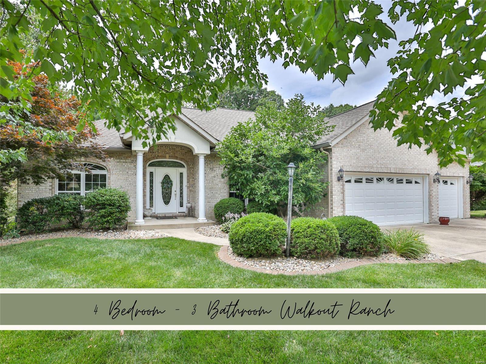 4 Bedroom, 2,929 sq. feet 14 Seasons Ridge Court Maryville, IL