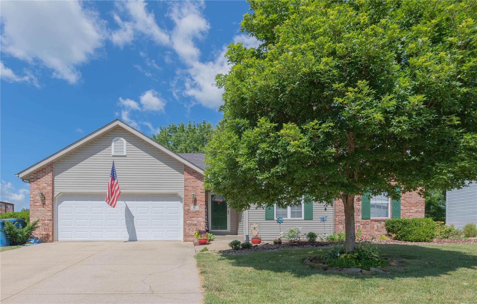 3 Bedroom, 2,667 sq. feet 57 Ashbrooke  Troy, IL