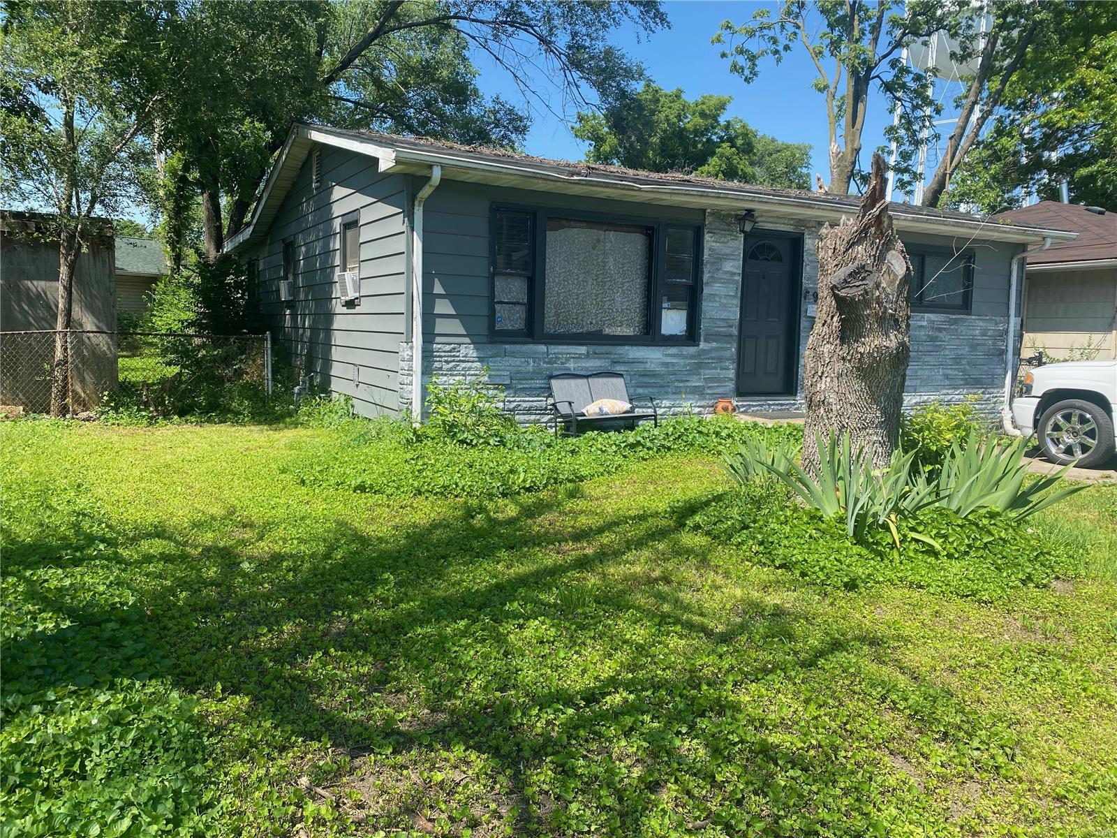 3 Bedroom, 1,152 sq. feet 906 24th Street Granite City, IL