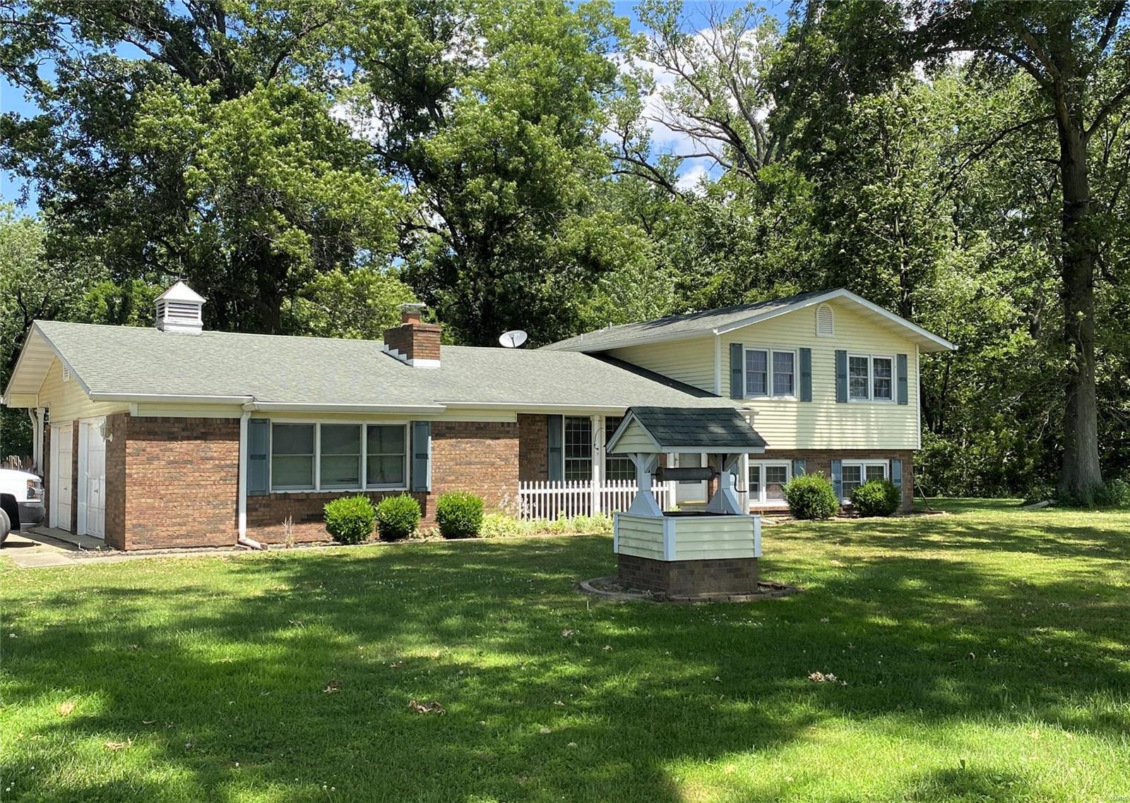 4 Bedroom,  9305 Lower Marine Road St Jacob, IL