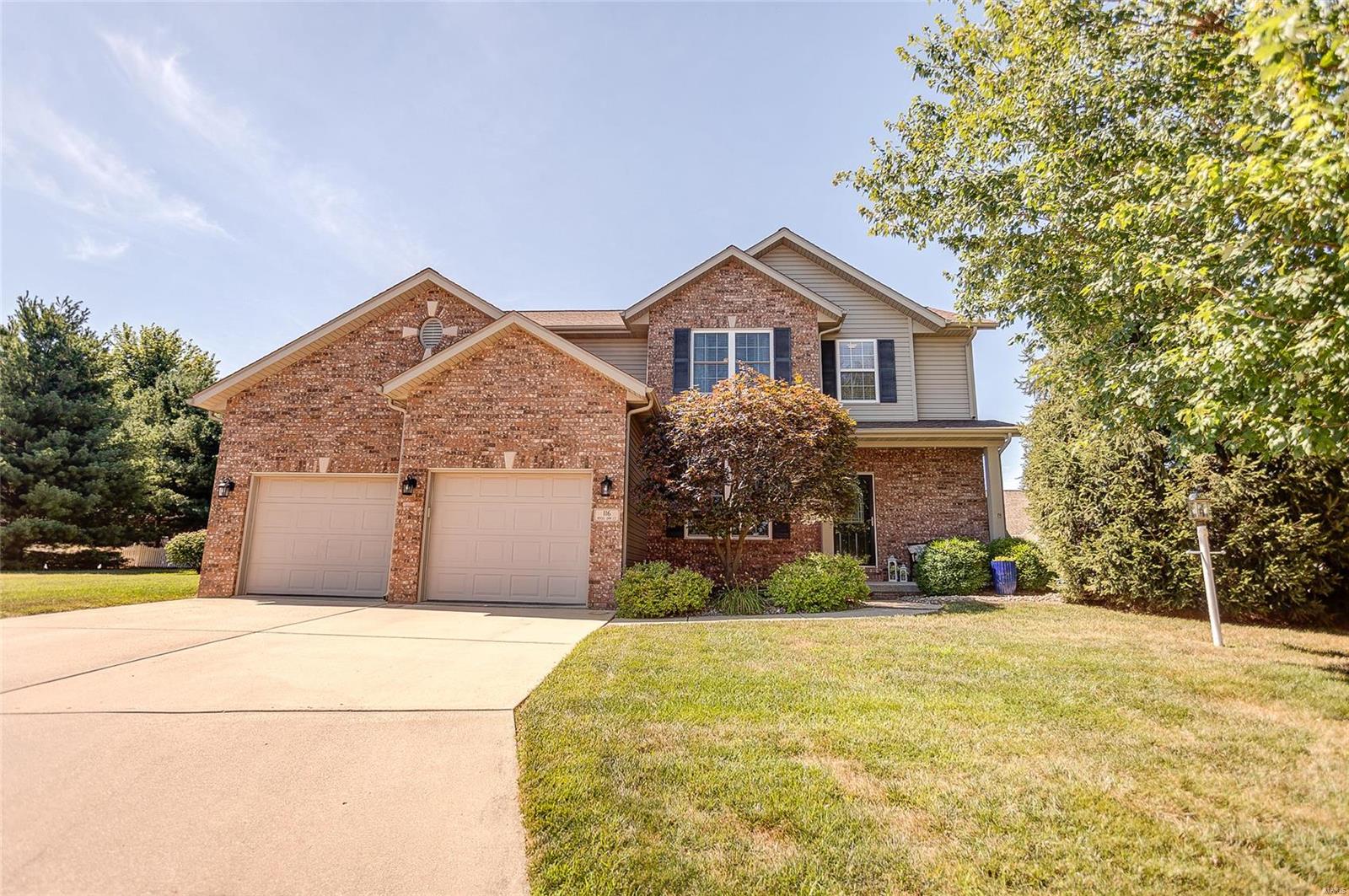 4 Bedroom, 2,860 sq. feet 116 Angel Oak Court Edwardsville, IL