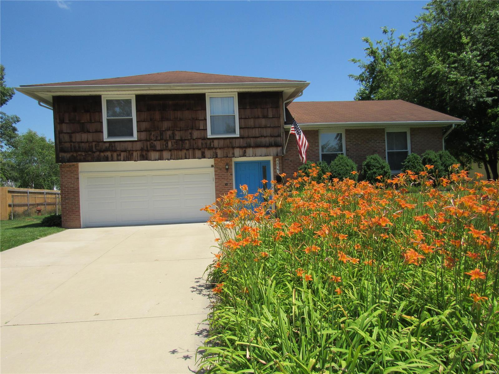 4 Bedroom, 1,895 sq. feet 4827 Cinderella Drive Alton, IL