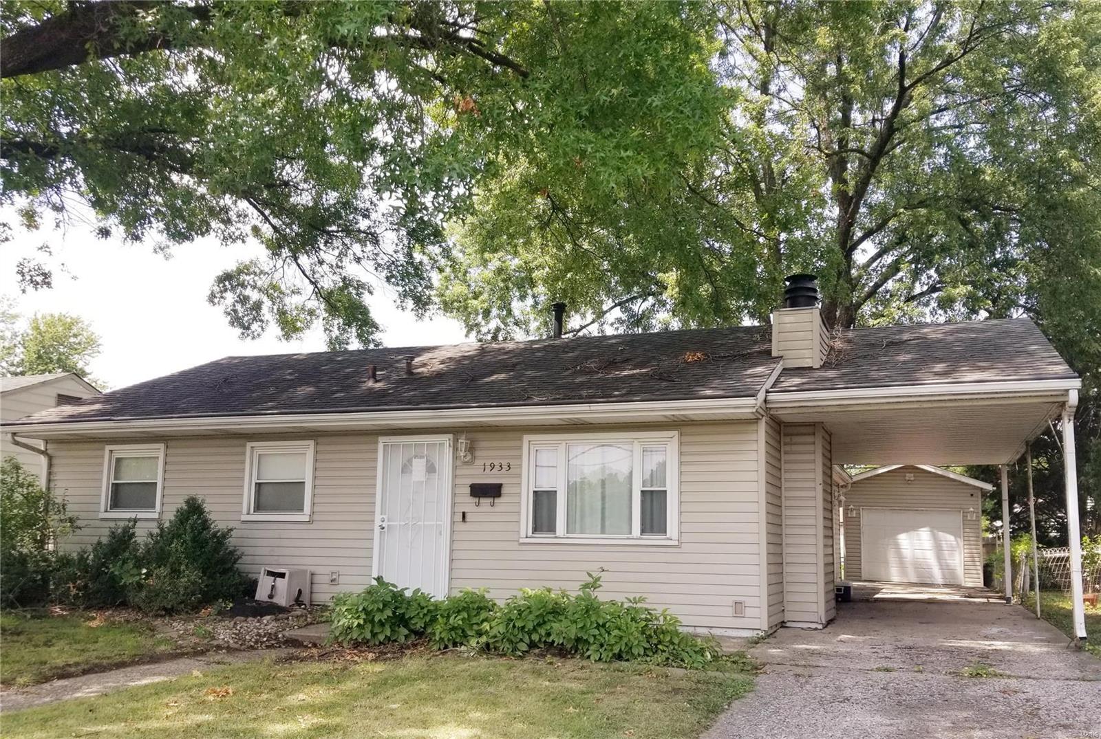 3 Bedroom, 1,502 sq. feet 1933 Saint Clair Avenue Granite City, IL