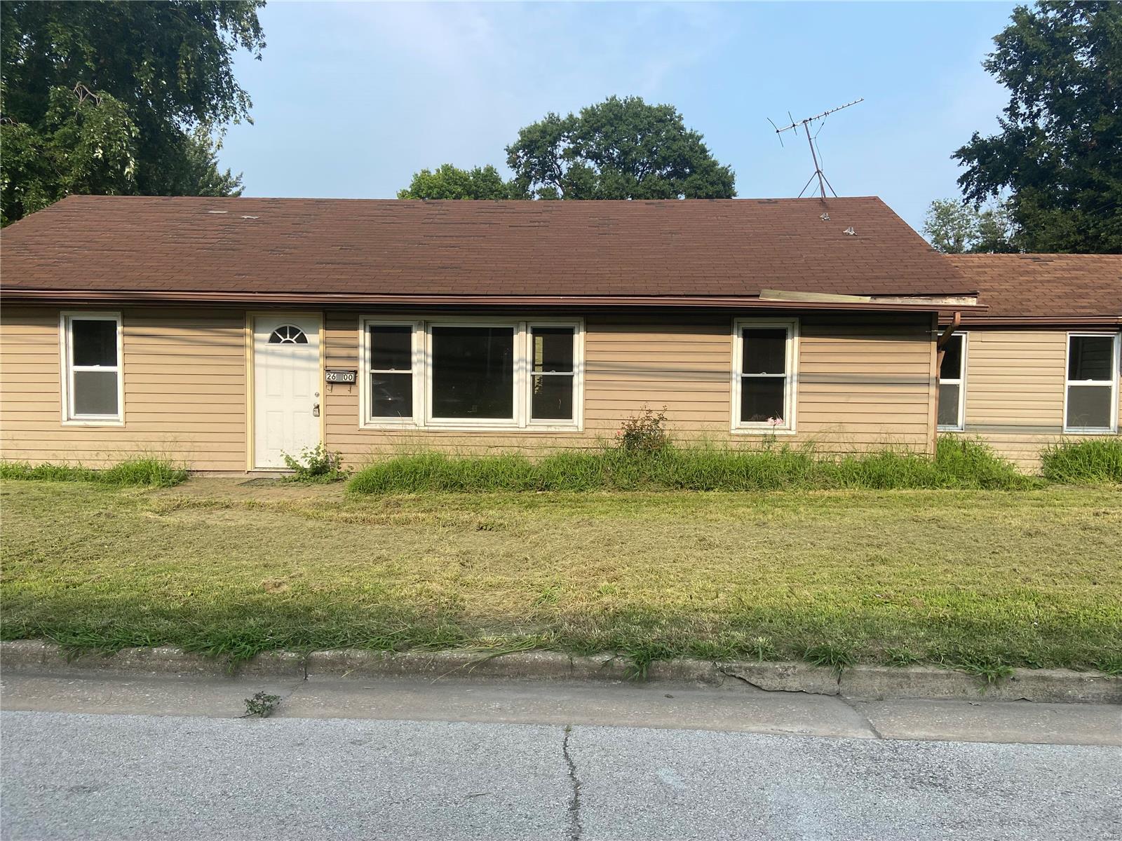 3 Bedroom, 1,000 sq. feet 2600 25th Street Granite City, IL