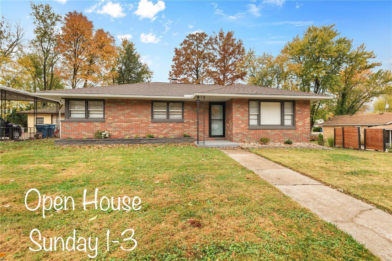 3 Bedroom, 2,464 sq. feet 115 Gaylord Drive Collinsville, IL