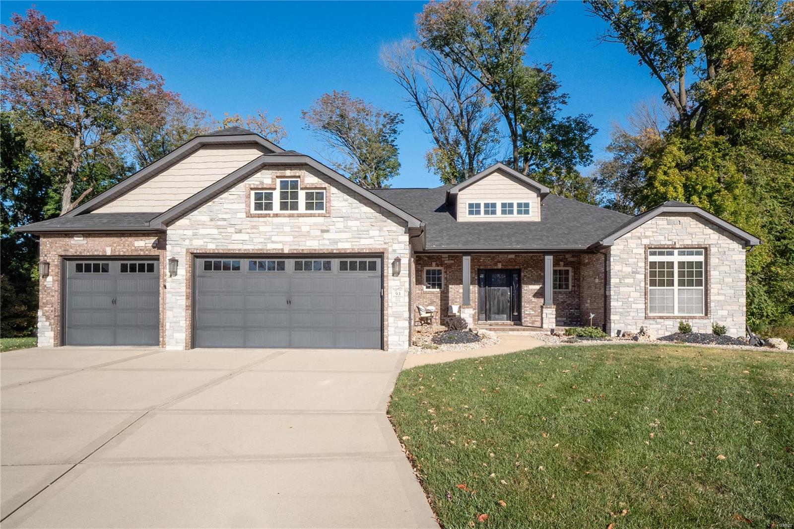 4 Bedroom, 4,204 sq. feet 93 Stonebridge Bluff  Maryville, IL