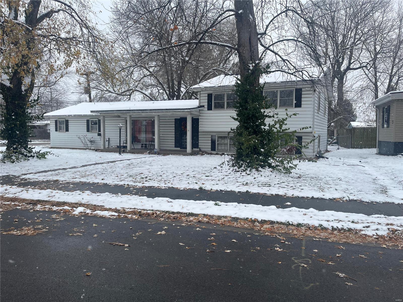 3 Bedroom,  2901 Pershing Boulevard Granite City, IL