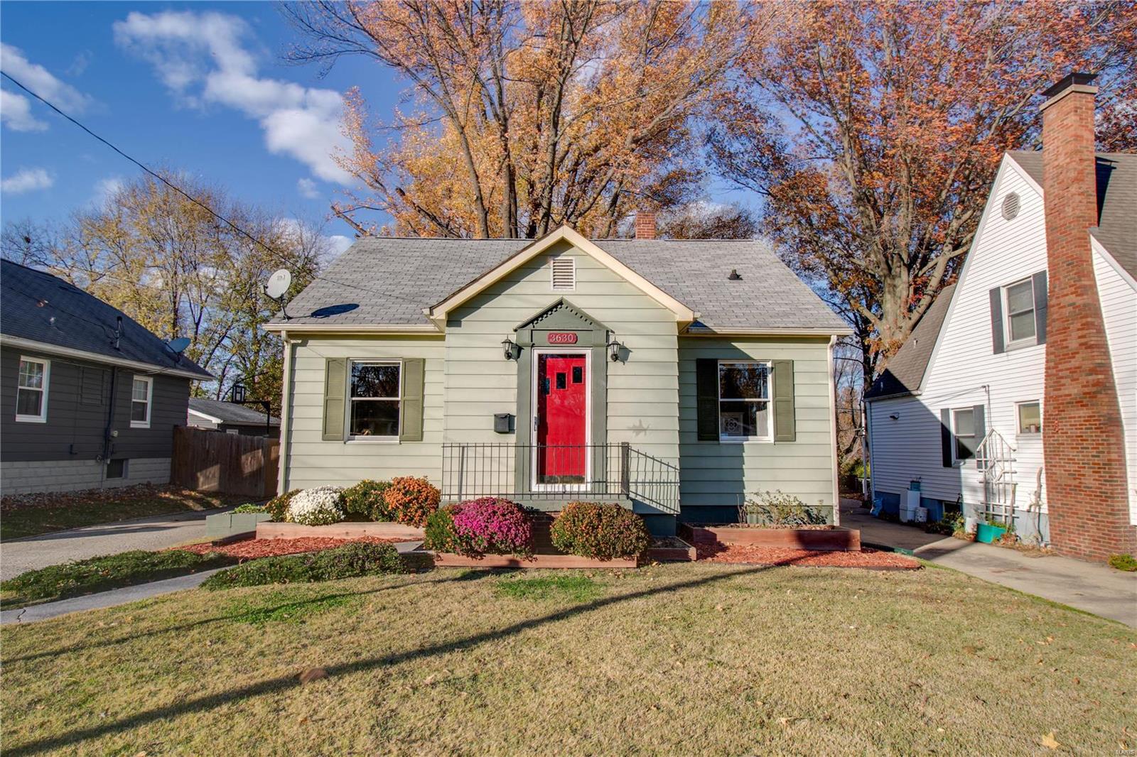 3 Bedroom, 1,780 sq. feet 3630 Aberdeen Ave Avenue Alton, IL