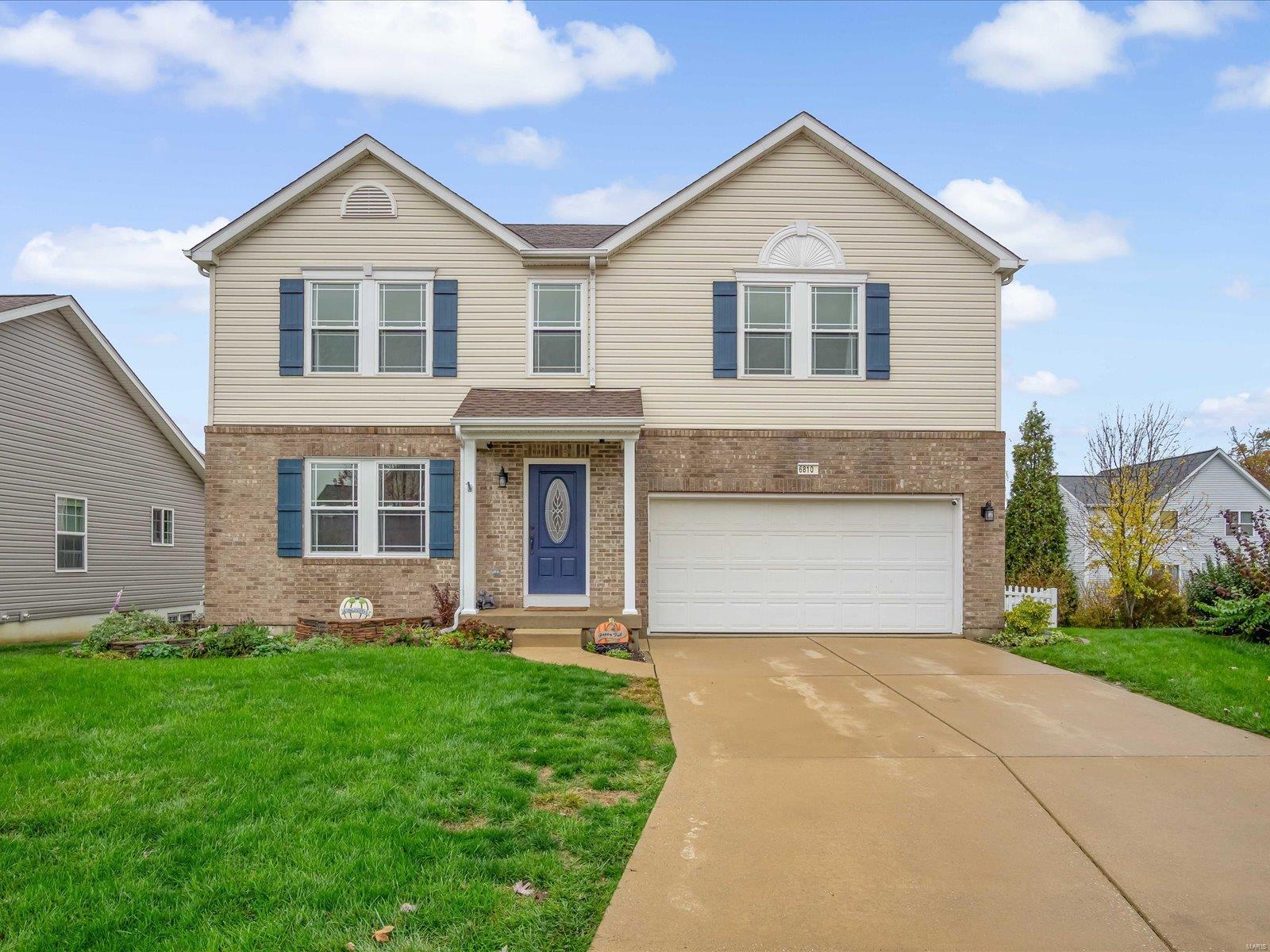 4 Bedroom, 2,320 sq. feet 6810 Beall Ct  Godfrey, IL