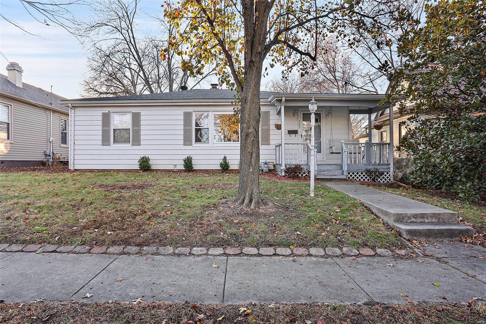 3 Bedroom, 1,140 sq. feet 505 Fillmore Street Edwardsville, IL