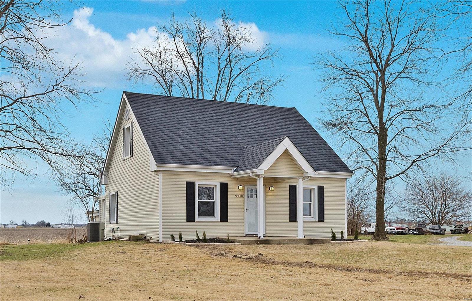 4 Bedroom, 1,700 sq. feet 9718 Loos Road Marine, IL