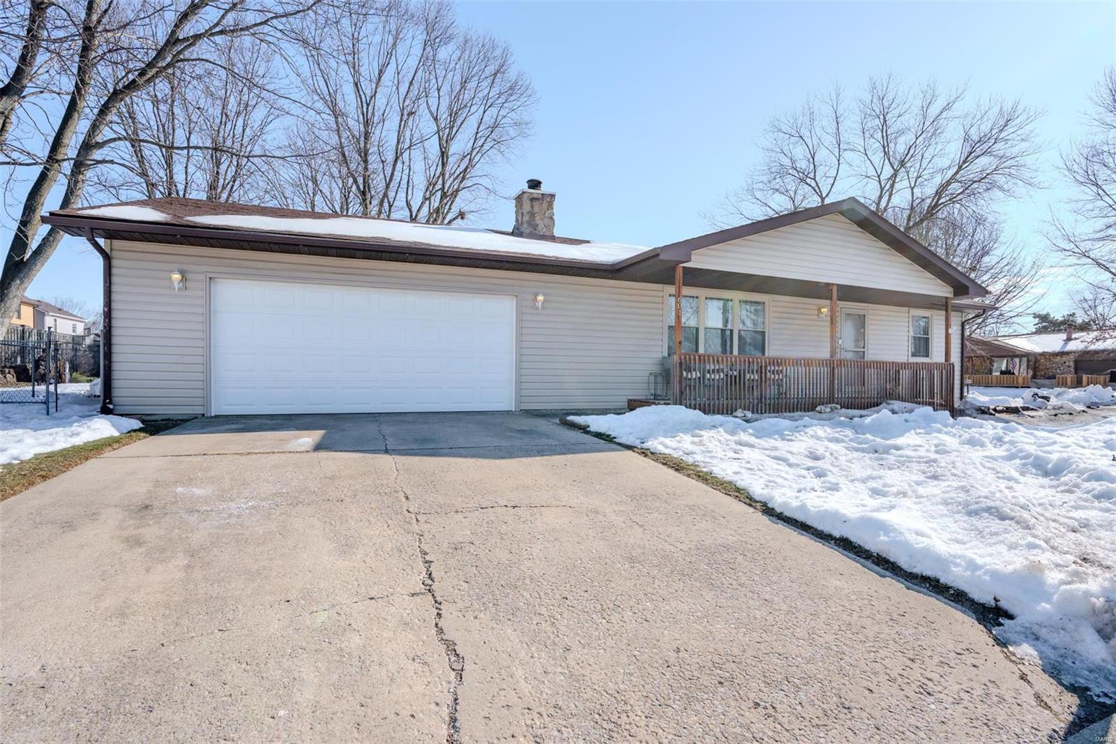 3 Bedroom,  601 Blue Bird Lane Troy, IL