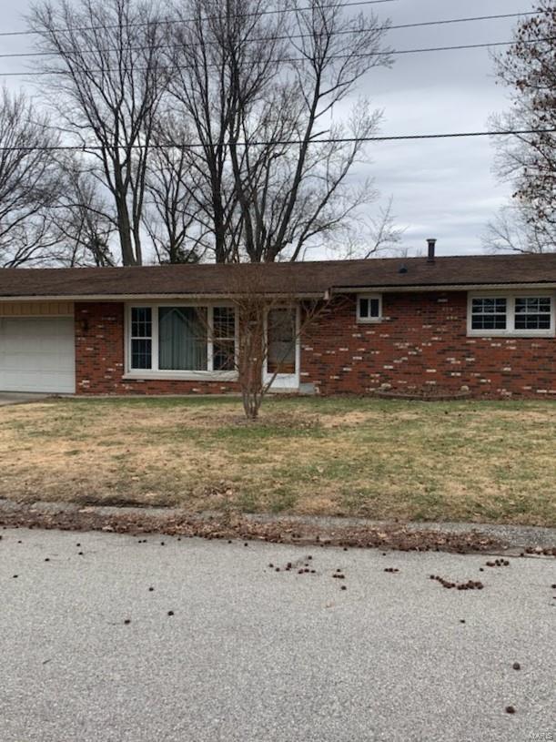 3 Bedroom, 1,092 sq. feet 5410 Nelson Place Alton, IL