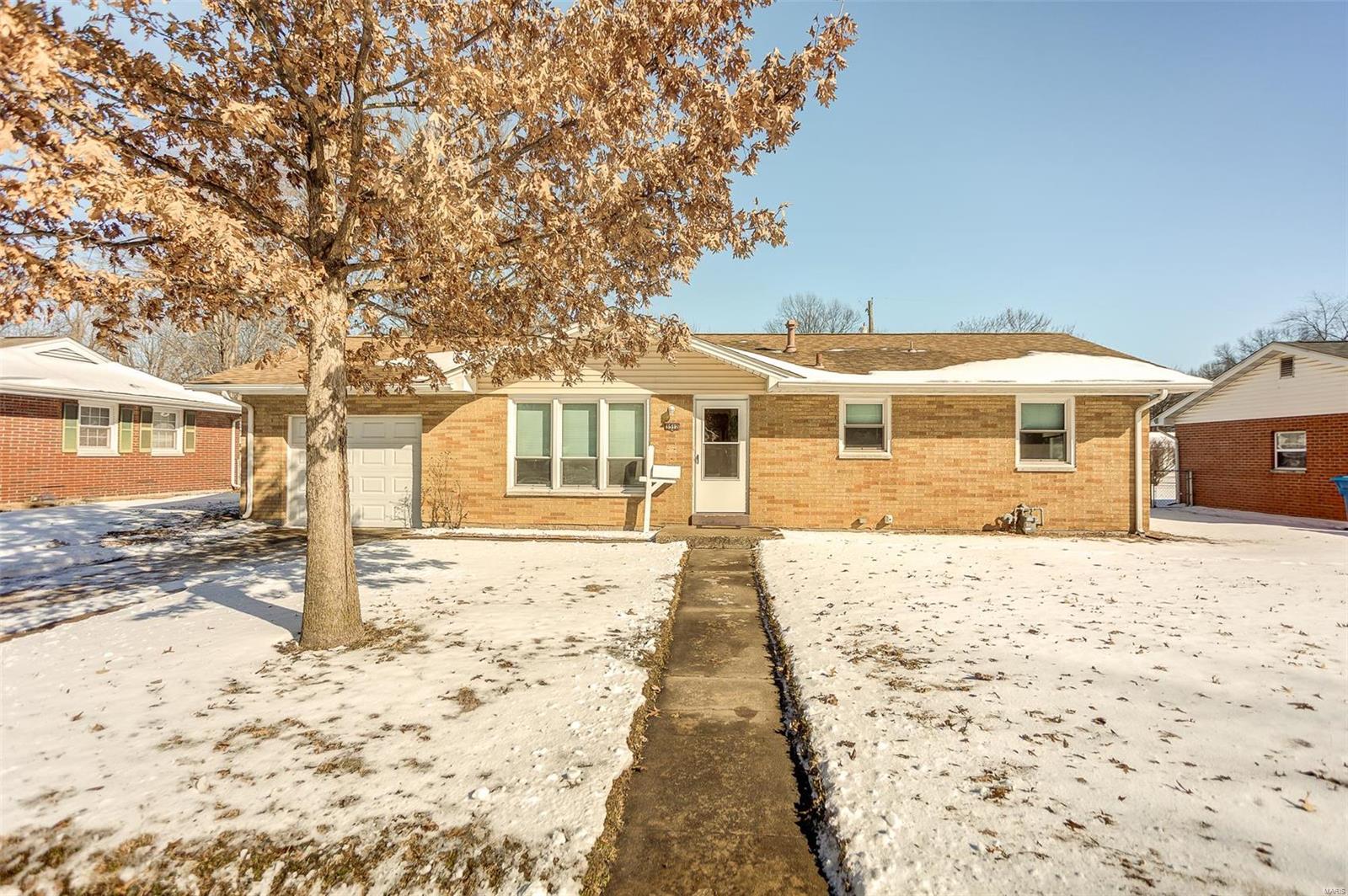 3 Bedroom, 1,410 sq. feet 3512 Johnson Road Granite City, IL