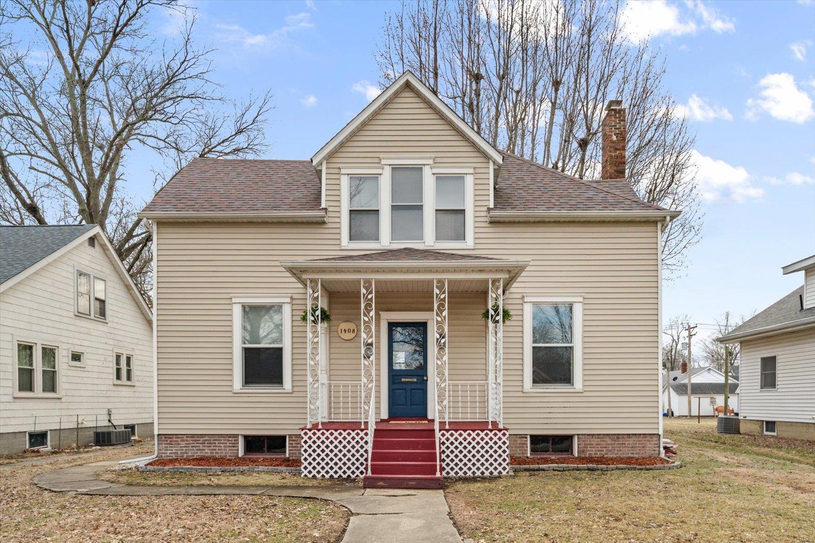 3 Bedroom, 1,670 sq. feet 1408 13th Street Highland, IL