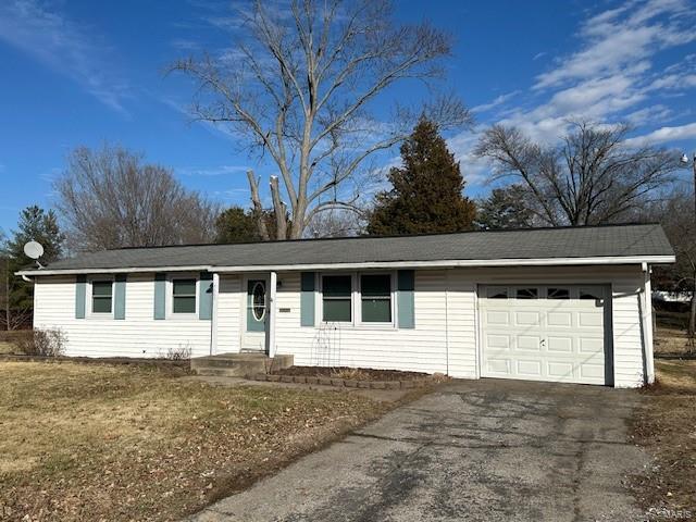 3 Bedroom, 1,080 sq. feet 5003 Terry Drive Alton, IL